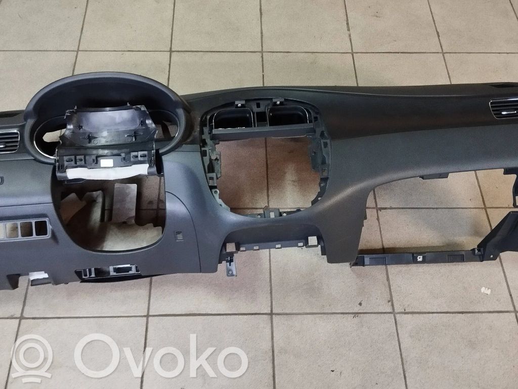 Nissan Pulsar Deska rozdzielcza 
