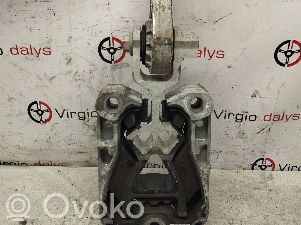 Ford Focus Wspornik / Mocowanie silnika 