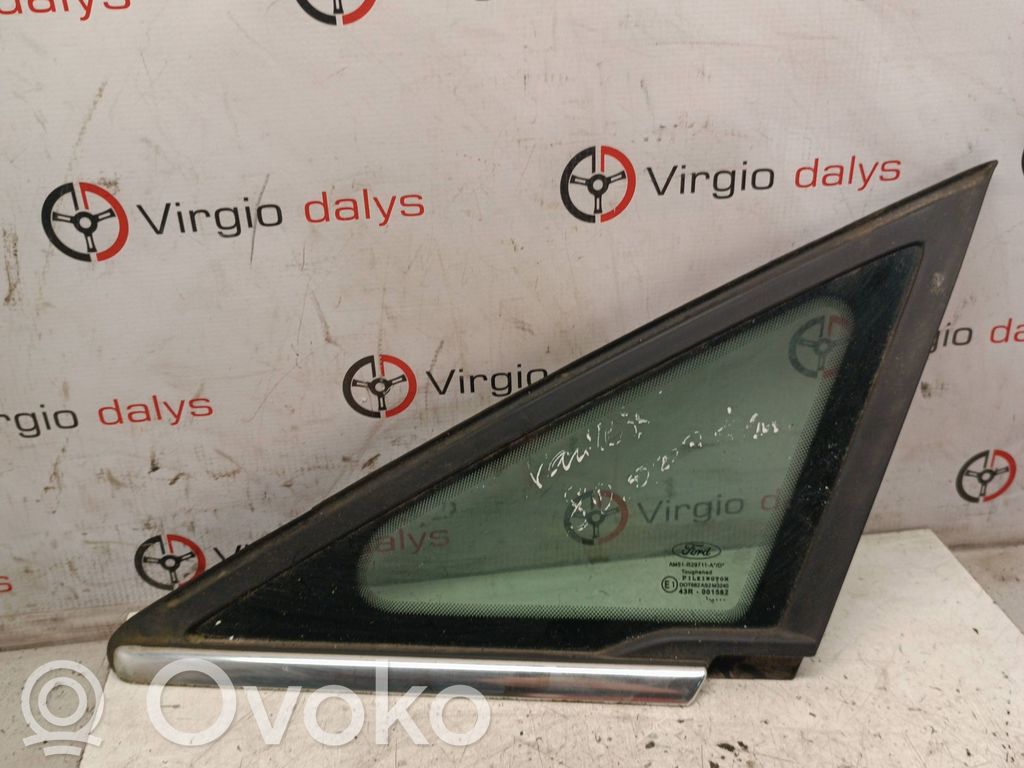 Trikampis stiklas kėbulo priekyje   AM51R29711A,43R001582,DOT682AS2M3440