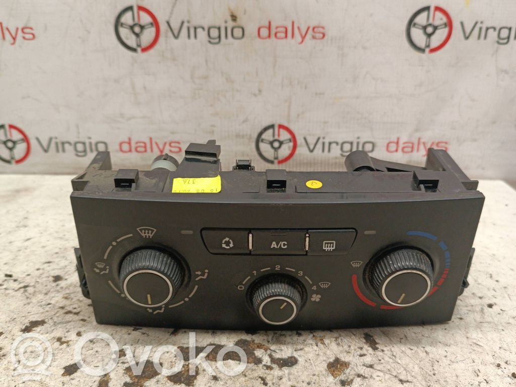 Peugeot 207 Climate control unit 