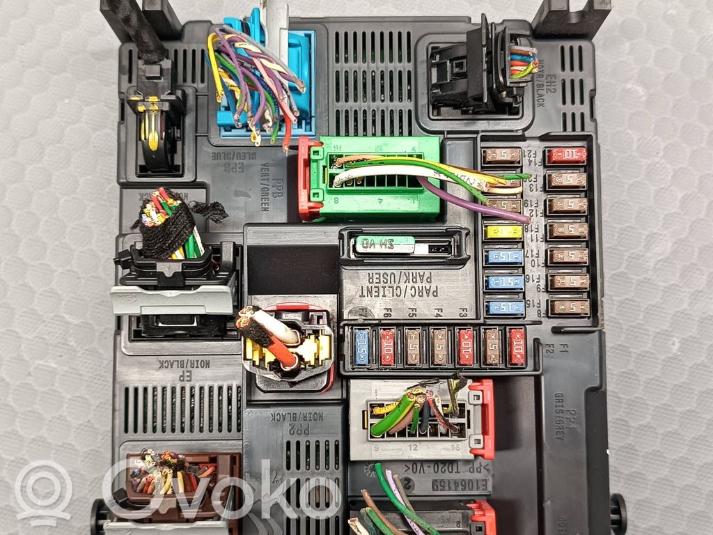 Peugeot 308 Módulo de confort/conveniencia 