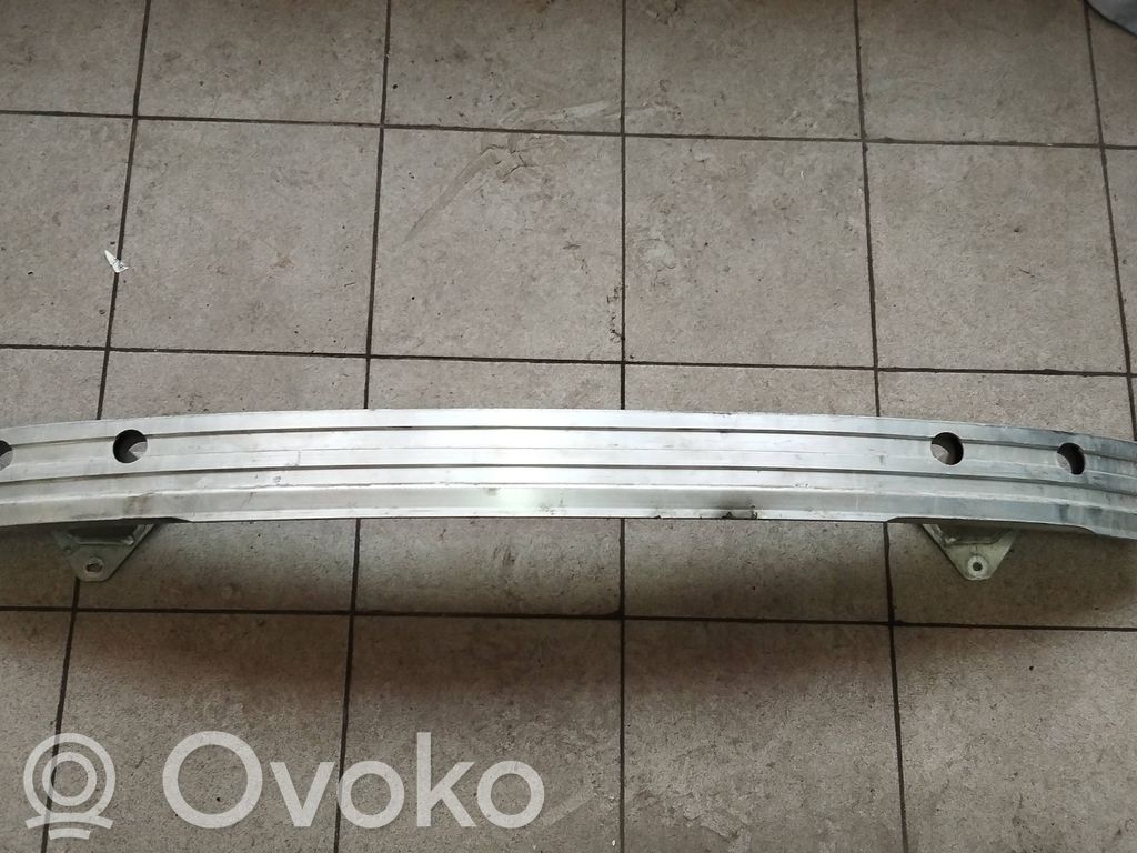 Aizmugurē bampera balka   062012