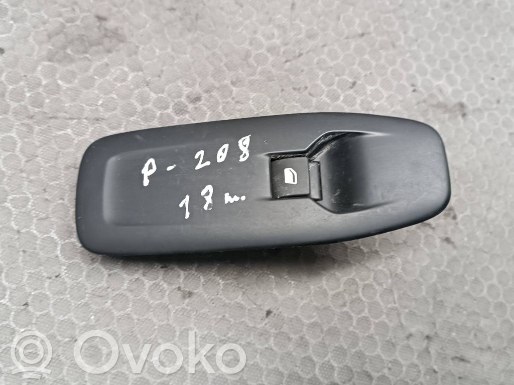 Peugeot 208 I Interruptor del elevalunas eléctrico 