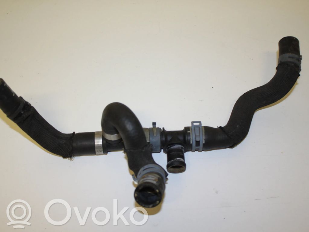 Audi Q7 4M Conductă/furtun lichid de răcire motor 