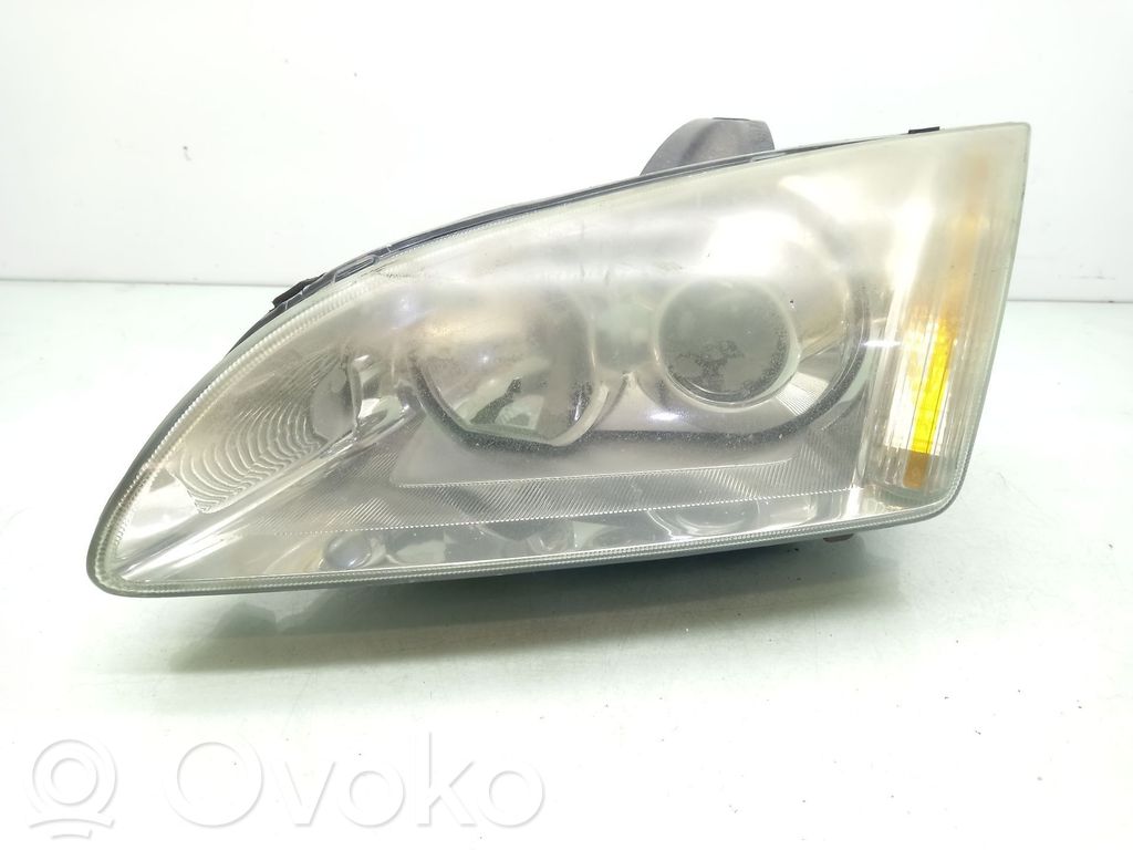Ford Focus Scheinwerfer 