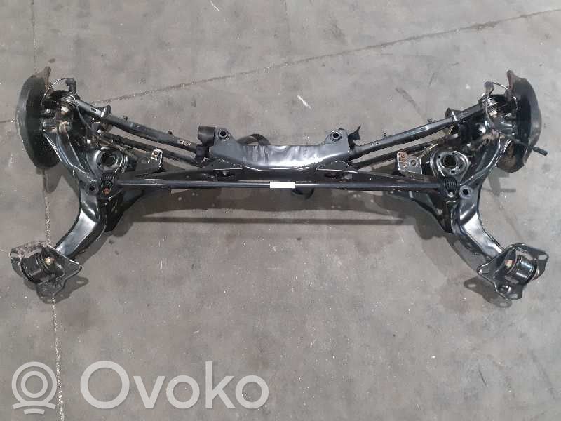 BMW 2 F45 Belka osi tylnej z reduktorem 