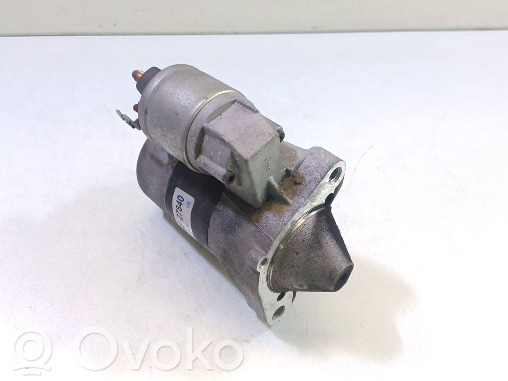 Motor de arranque   CGB27840