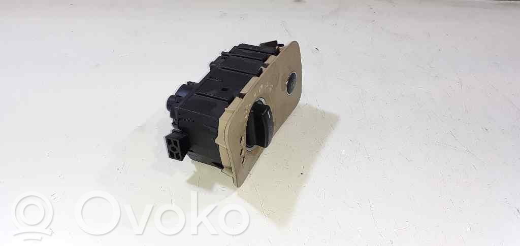 Mercedes-Benz CLS C219 Interruptor de control del panel de luces 