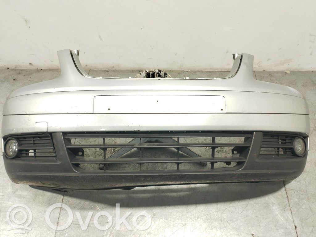 Volkswagen Touran I Parachoques delantero 