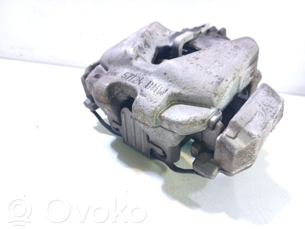 Caliper de freno delantero