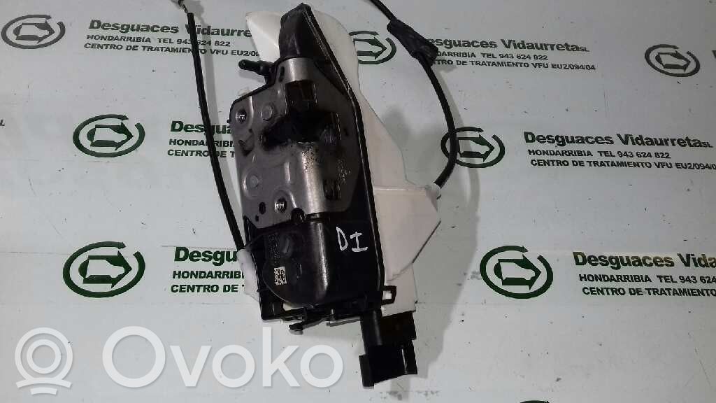 Peugeot 308 Front door lock 