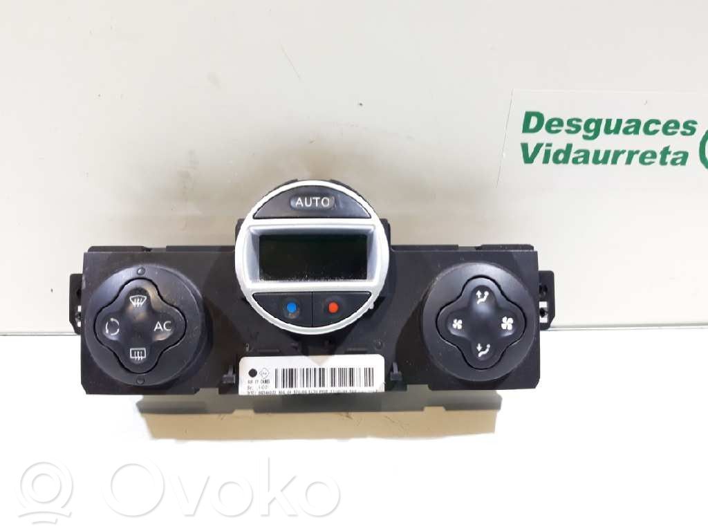 Renault Clio III Climate control unit 