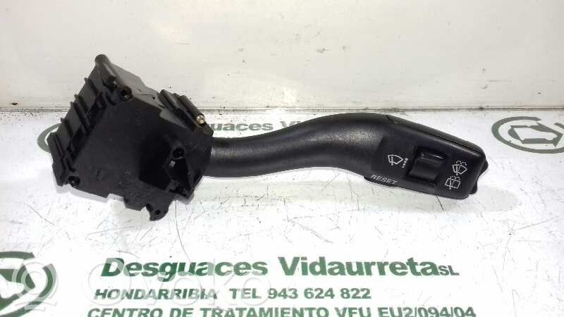 Pyyhkijän vipu   4E0953503C