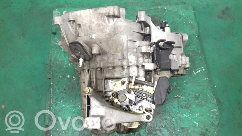 Ford Mondeo Mk III Cutie viteze manuală cu 5 trepte 