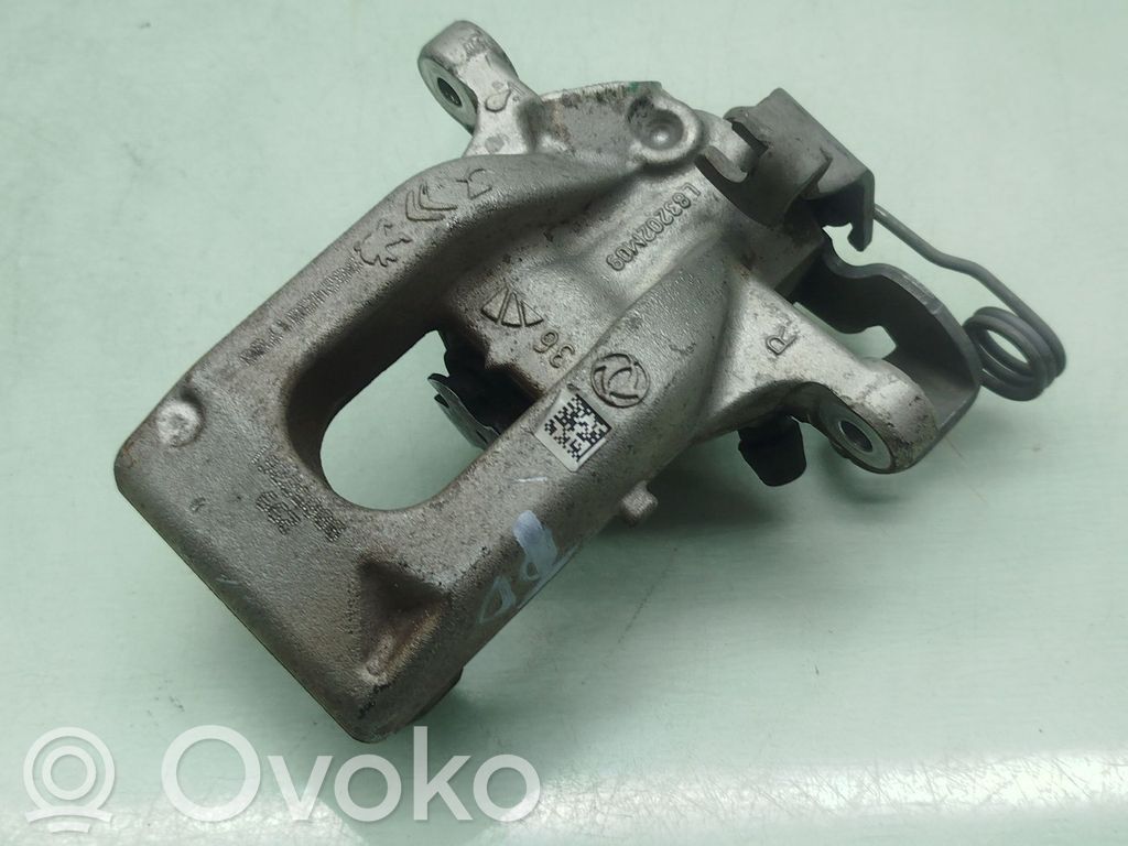 Opel Corsa F Jarrusatulan tyynyn pidike takana 