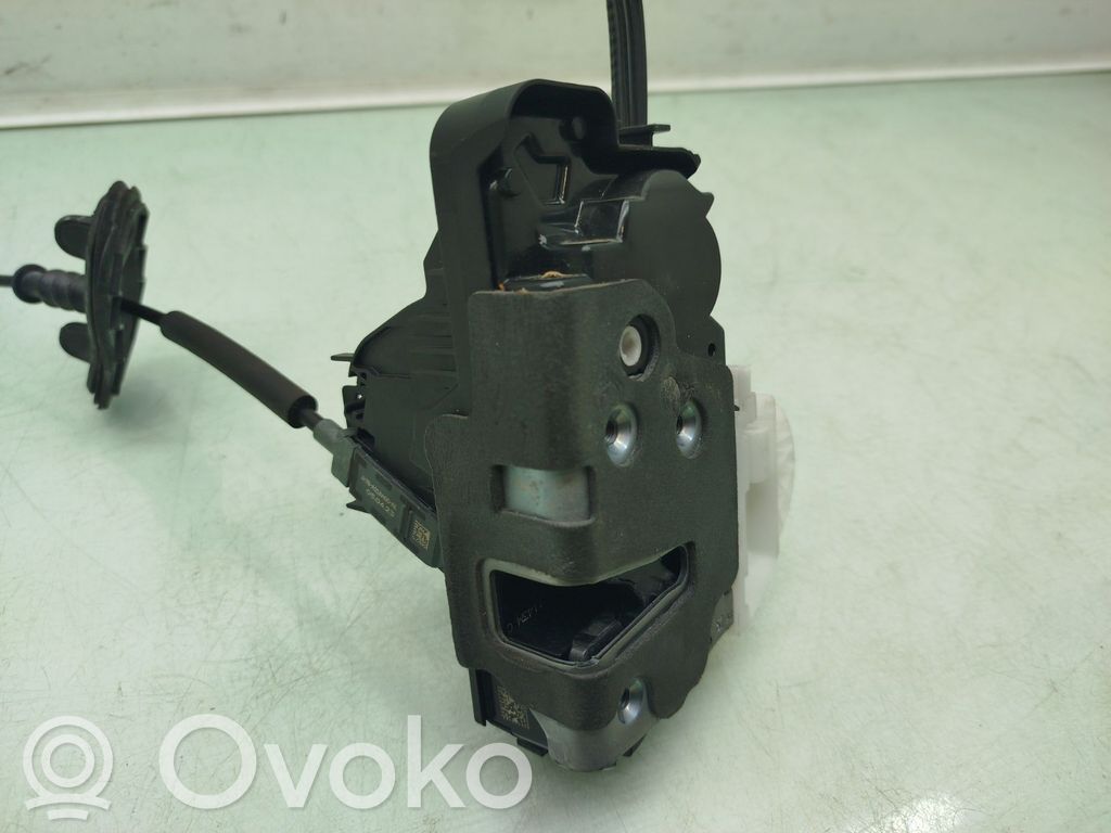 Ford Focus Front door lock 