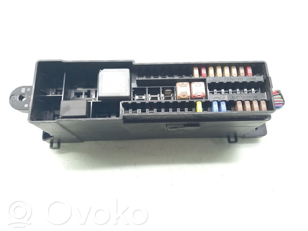 Sulakemoduuli   AV6T14014AHD,AV6T9A340AAA