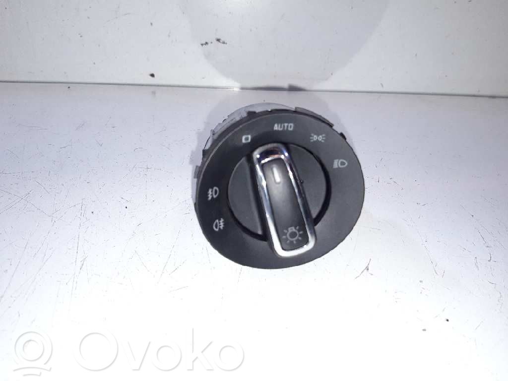 Interruptor de control del panel de luces   3T0941431B,BK704064605