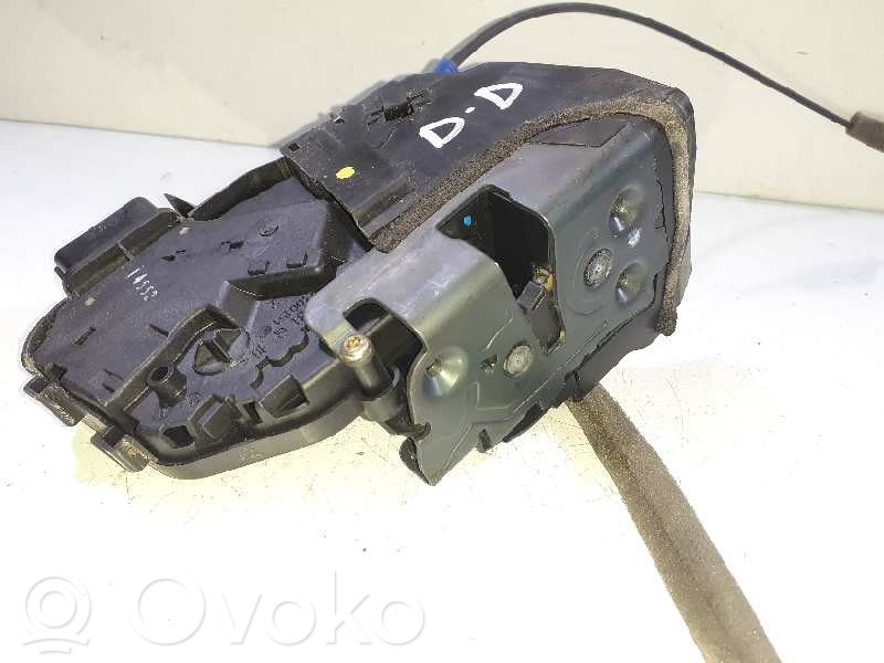 Mazda 5 Front door lock 