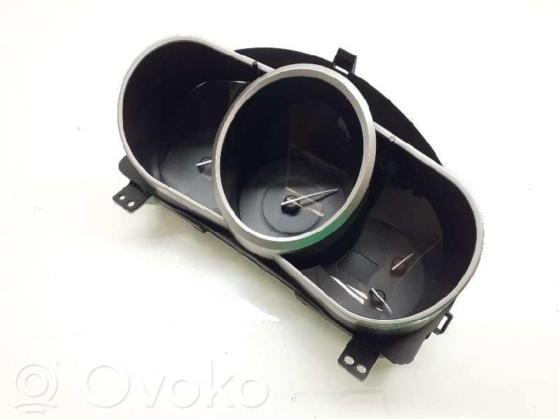 Mazda CX-7 Speedometer (instrument cluster) 