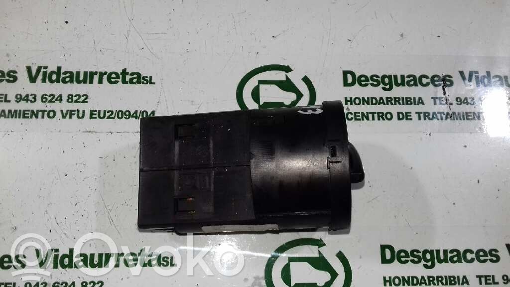 Interruptor de control del panel de luces   3B0941531B,B1BK02230