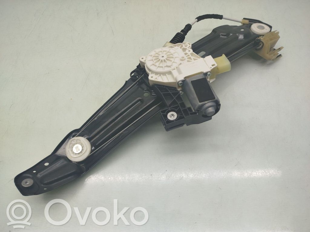 BMW 5 E60 E61 Meccanismo di sollevamento del finestrino posteriore senza motorino 