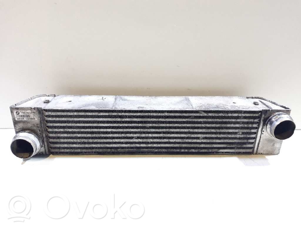 BMW 7 E65 E66 Interkūlerio radiatorius 