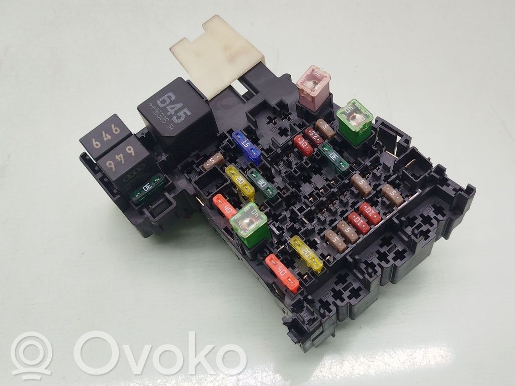 Fuse module   5Q0937615C,03082016