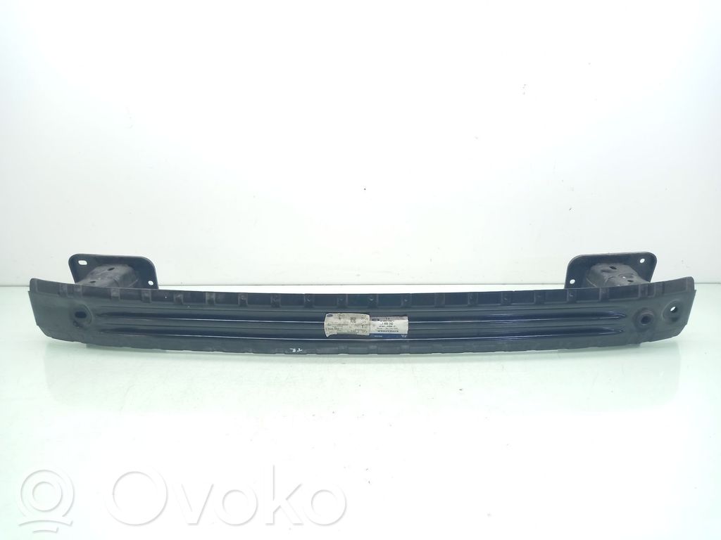 Ford Focus Etupuskurin kannake 