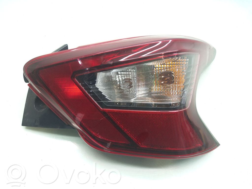 Nissan Micra Lampă spate în caroserie 