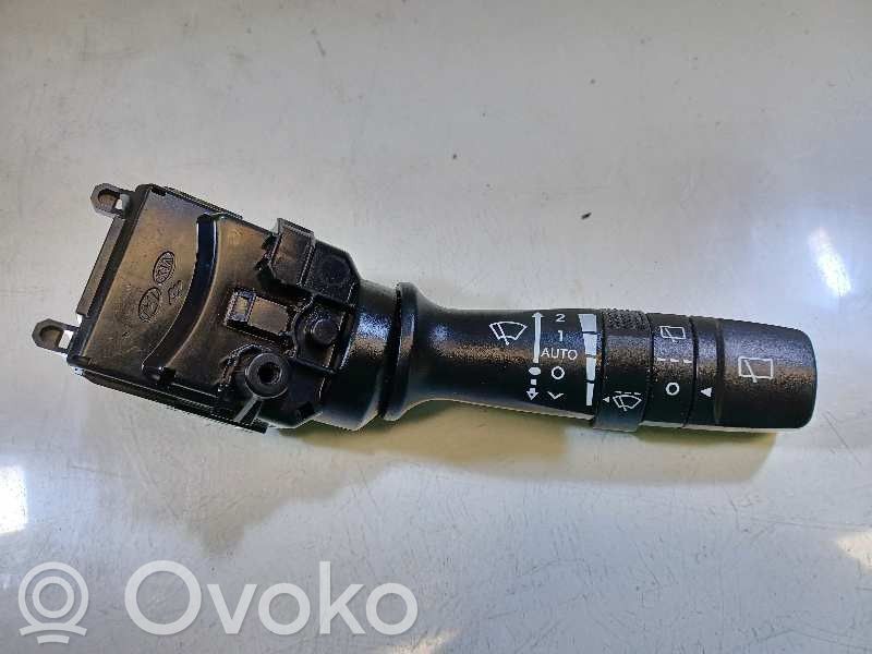 Pyyhkijän vipu   934202Y660,934202Y660