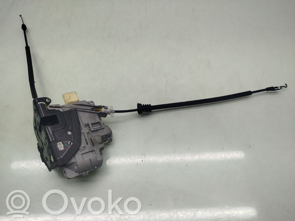 Volkswagen Passat Alltrack Etuoven lukko 