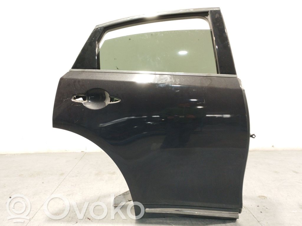 Infiniti FX Puerta trasera 