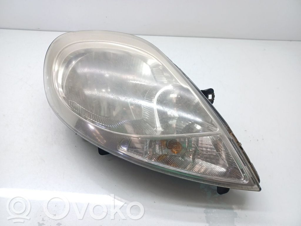 Phare frontale   93859830,8200701356,89313980