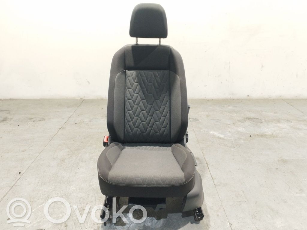 Volkswagen T-Cross Kuljettajan istuin 