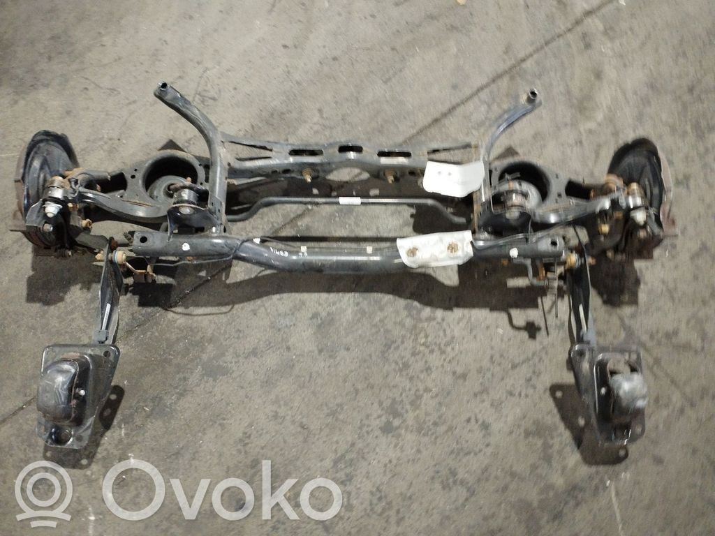 Volkswagen Golf SportWagen Belka osi tylnej z reduktorem 
