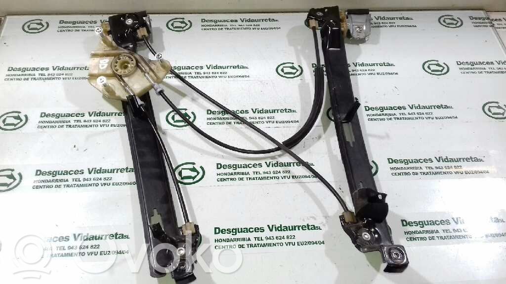 Regulador de ventanilla eléctrico de puerta delantera   1P0837462A