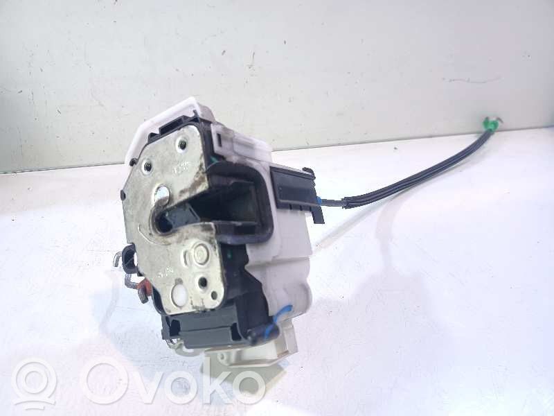 Fiat Qubo Etuoven lukko 