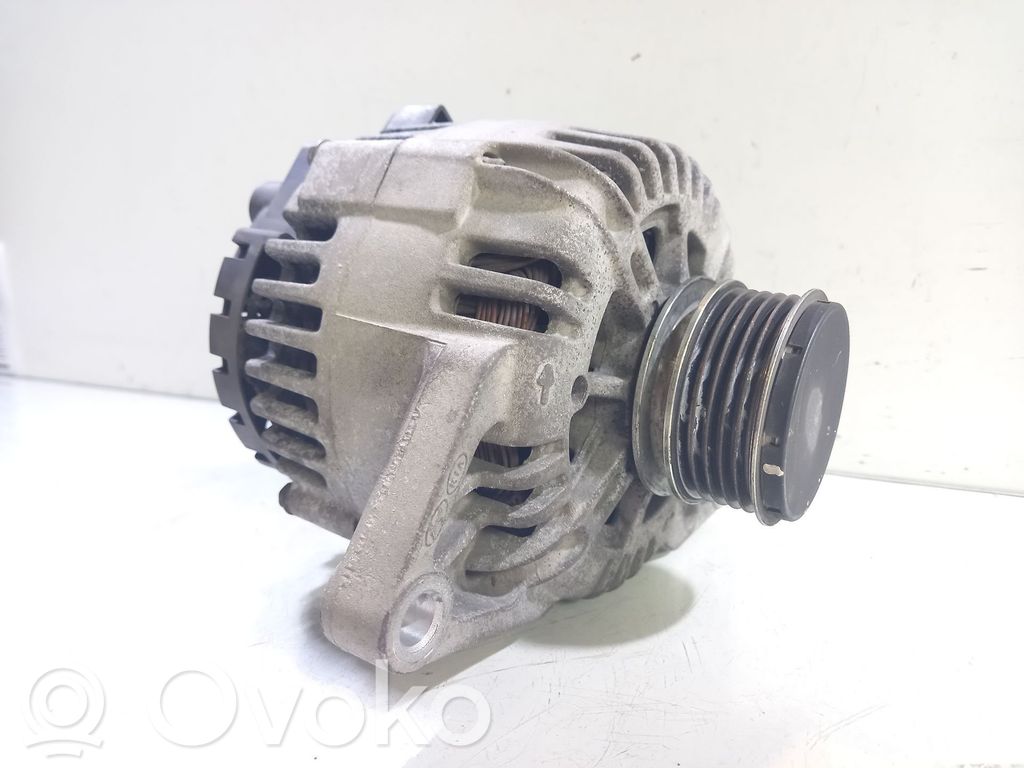 Hyundai i20 (PB PBT) Alternador 