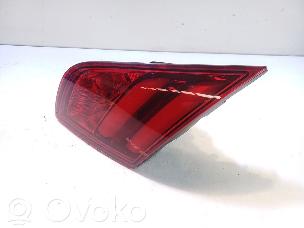 Peugeot 308 Lampă spate în caroserie 