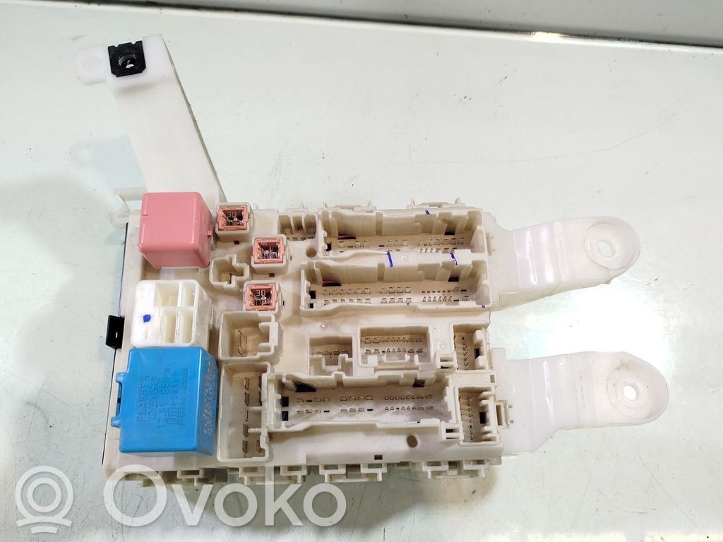 Toyota Auris 150 Módulo de fusible 