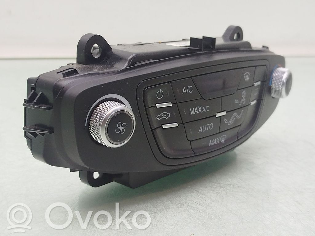 Climate control unit   AV1T18C612