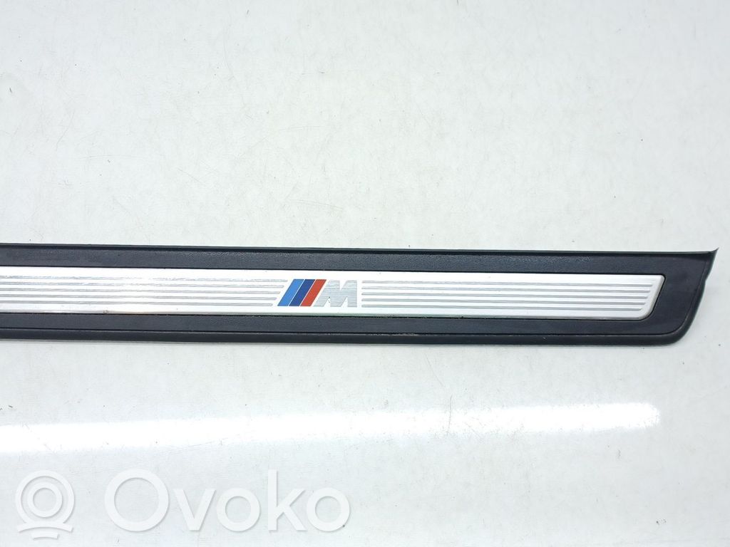 BMW 5 F10 F11 Listwa wykończeniowa drzwi przesuwanych 