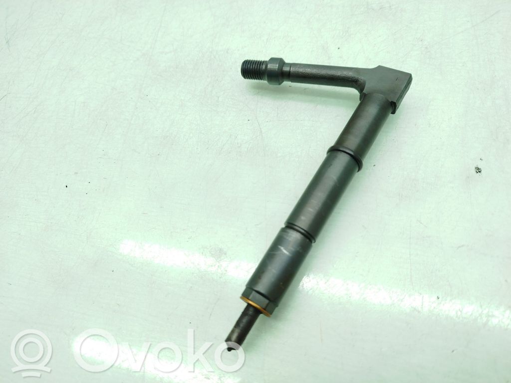 Nissan Navara D22 Fuel injector 