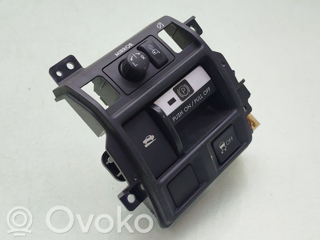 Interruptor de control multifunción   83061AJ000