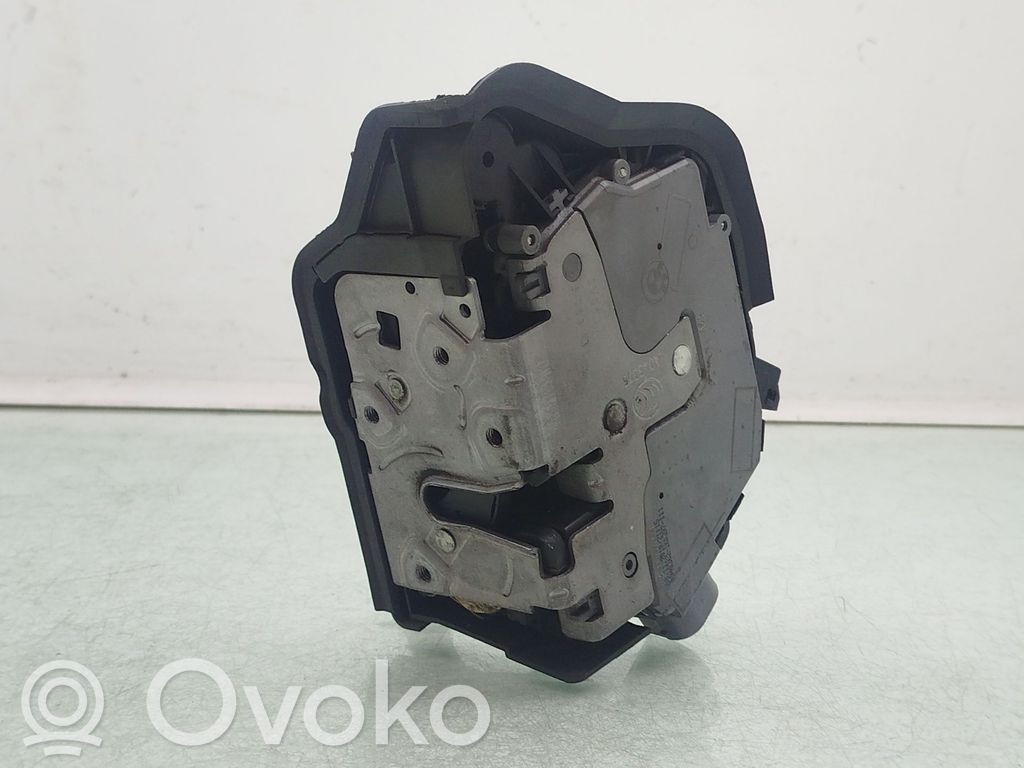 BMW 3 E46 Front door lock 