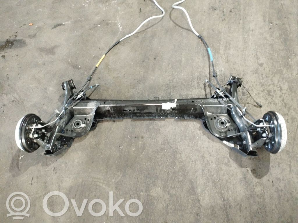 Renault Clio IV Aizmugurējā tilta sija ar reduktoru 