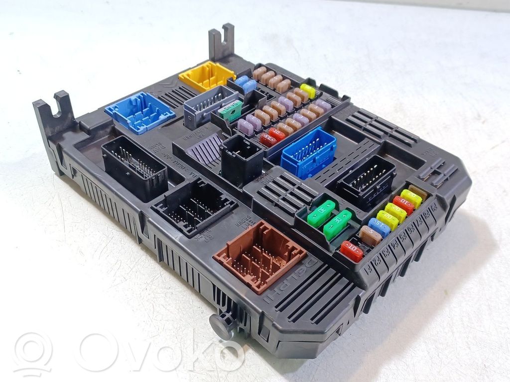 Citroen C3 Fuse module 