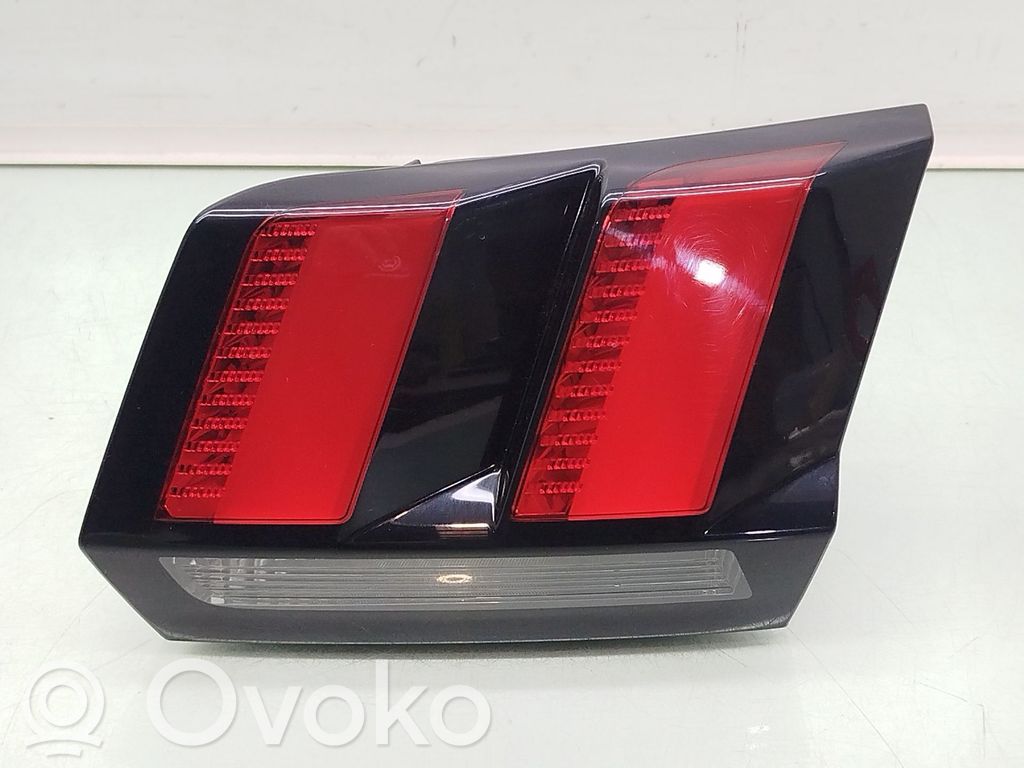 Peugeot 3008 II Rückleuchte Heckleuchte 