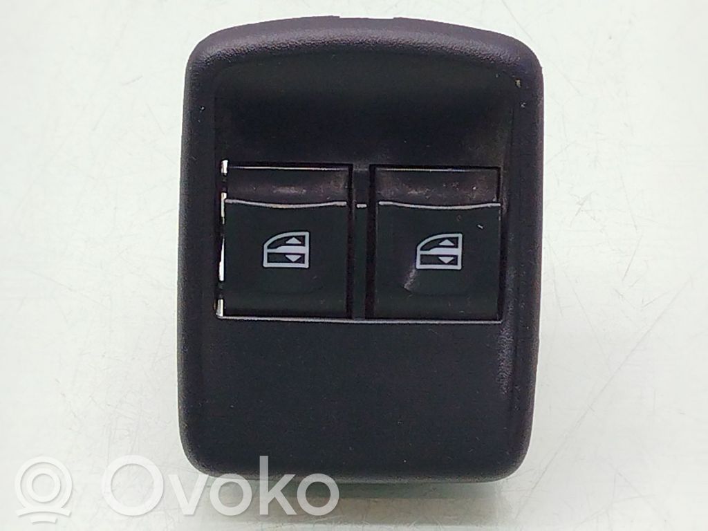 Renault Trafic III (X82) Interruptor del elevalunas eléctrico 